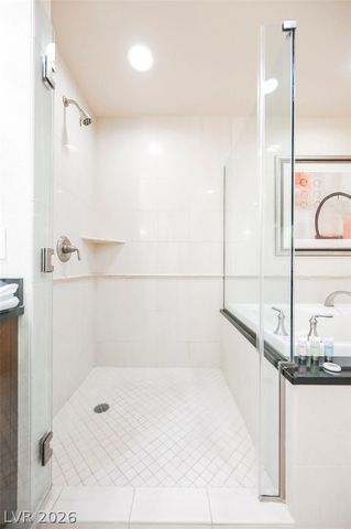 145 East HARMON Avenue 411, Las Vegas, NV 89109