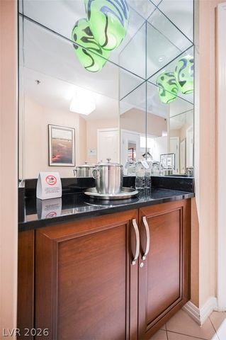 145 East HARMON Avenue 411, Las Vegas, NV 89109