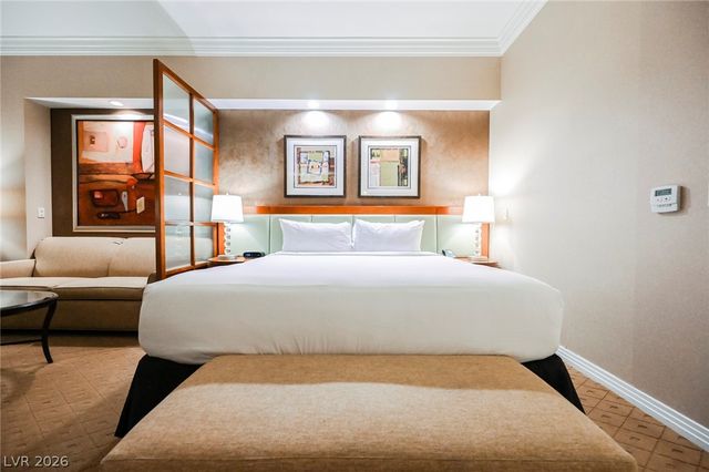 145 East HARMON Avenue 411, Las Vegas, NV 89109