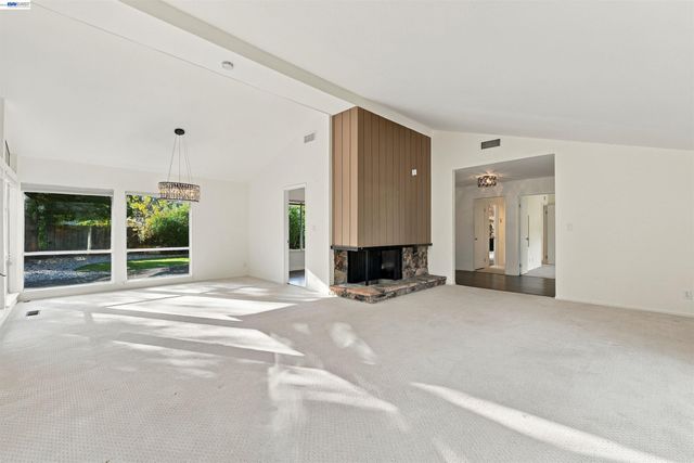 11 Ray Court, Alamo, CA 94507