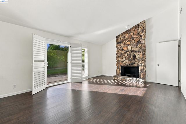 11 Ray Court, Alamo, CA 94507
