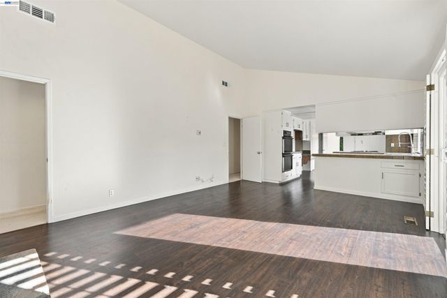11 Ray Court, Alamo, CA 94507