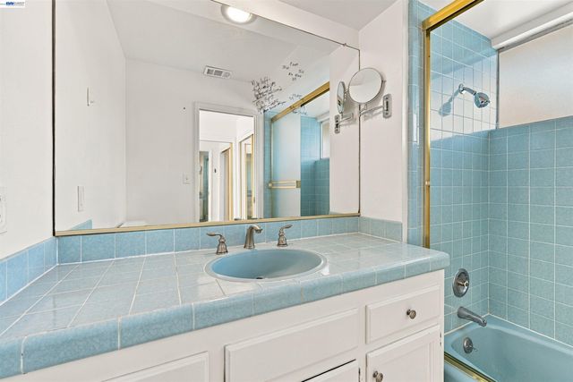 11 Ray Court, Alamo, CA 94507