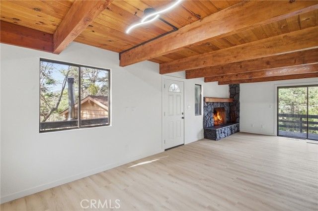 2386 Independence Lane, Running Springs, CA 92382