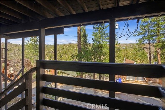 2386 Independence Lane, Running Springs, CA 92382