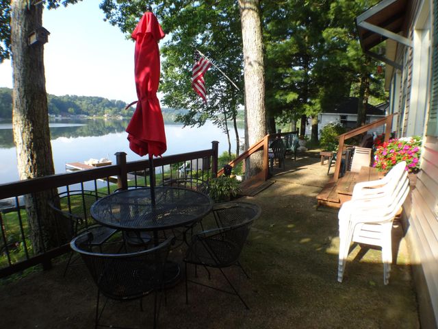 5701 Head Lake Road, Hope Twp, MI 49058