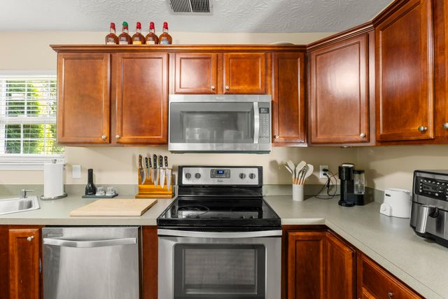 1059 Man O' War Drive, Frankfort, KY 40601