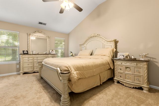 1059 Man O' War Drive, Frankfort, KY 40601