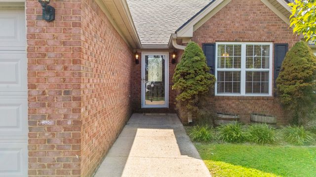 1059 Man O' War Drive, Frankfort, KY 40601