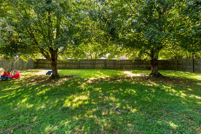 1059 Man O' War Drive, Frankfort, KY 40601