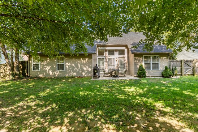 1059 Man O' War Drive, Frankfort, KY 40601