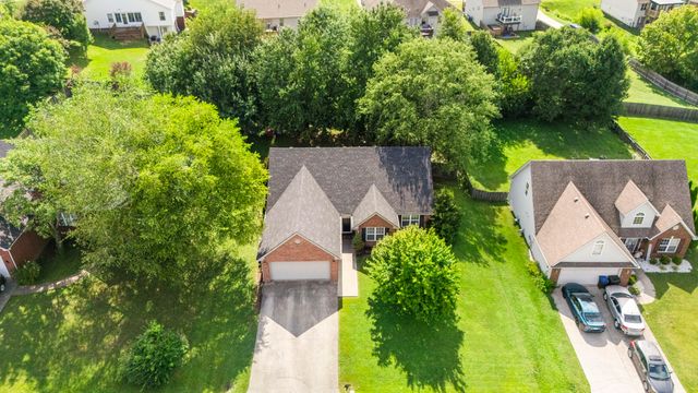 1059 Man O' War Drive, Frankfort, KY 40601