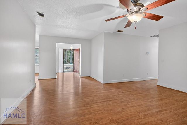 304 Kuwe Trail, Hinesville, GA 31316