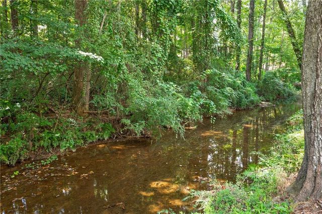 2988 Nestle Creek Drive, Marietta, GA 30062