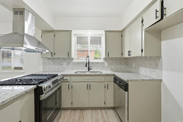 6907 W 32Nd St, Little Rock, AR 72204