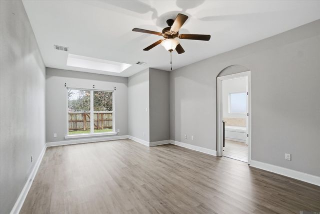 17553 Hoods Ridge Dr, Prairieville, LA 70769