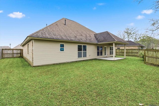 17553 Hoods Ridge Dr, Prairieville, LA 70769