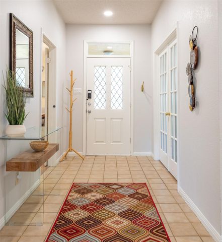 8906 Scotsman DR, Austin, TX 78750