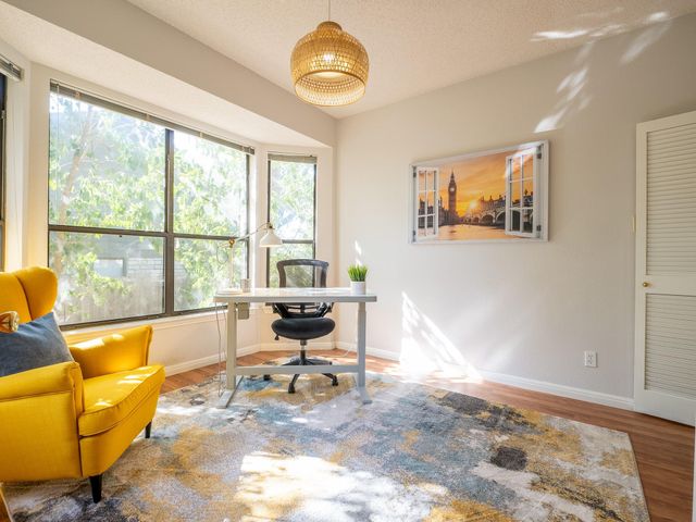 8906 Scotsman DR, Austin, TX 78750