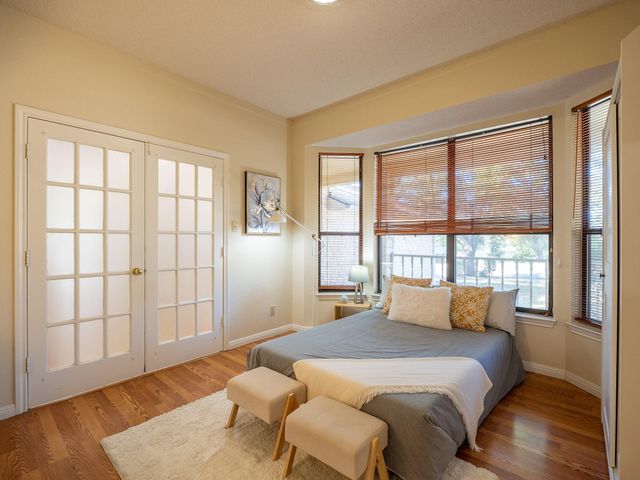 8906 Scotsman DR, Austin, TX 78750