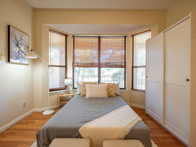 8906 Scotsman DR, Austin, TX 78750