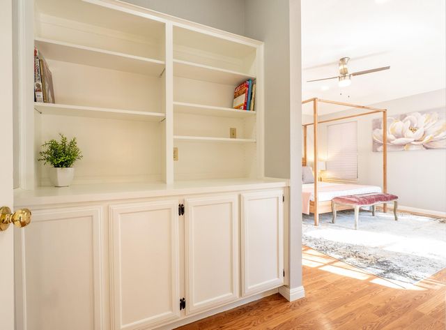 8906 Scotsman DR, Austin, TX 78750