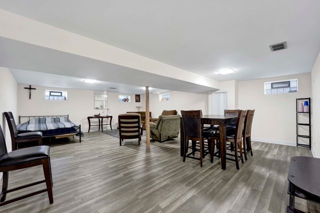 5360 N Lynch Avenue, Chicago, IL 60630