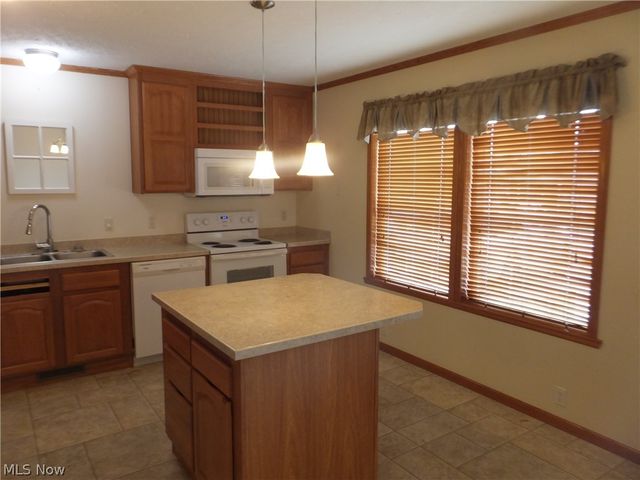 330 Gemini Drive, Dover, OH 44622