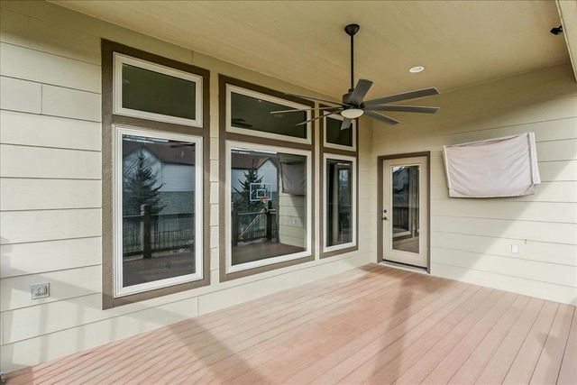 526 N Woodridge St, Wichita, KS 67206