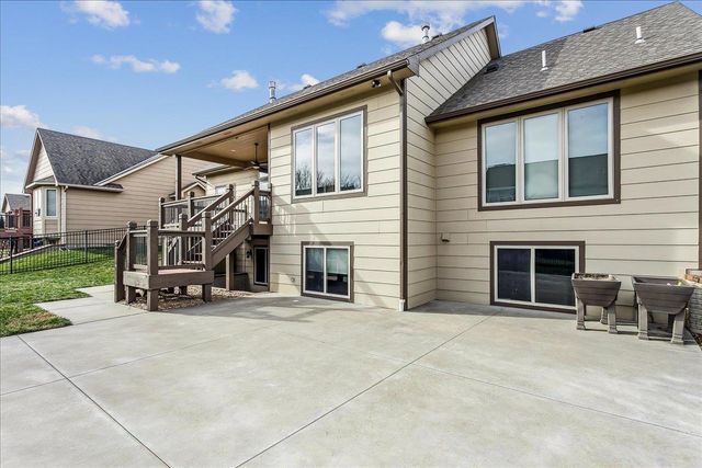 526 N Woodridge St, Wichita, KS 67206