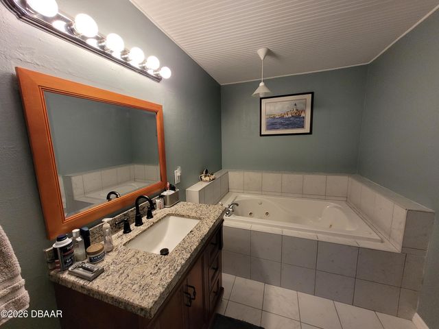 121 Village Lane, Daytona Beach, FL 32119