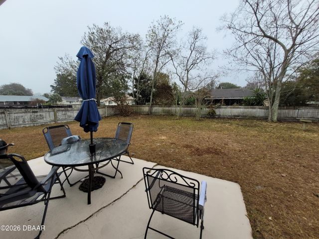 121 Village Lane, Daytona Beach, FL 32119