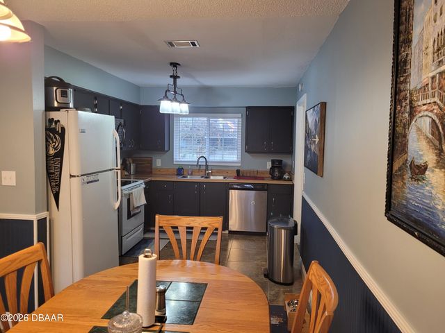 121 Village Lane, Daytona Beach, FL 32119