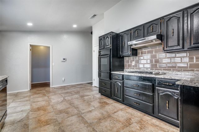 3108 Kensington Drive, Mesquite, TX 75150