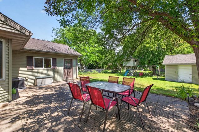 4022 Villa Road NW, Rochester, MN 55901