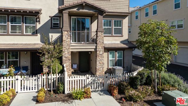 553 Grapefruit Lane, Fillmore, CA 93015