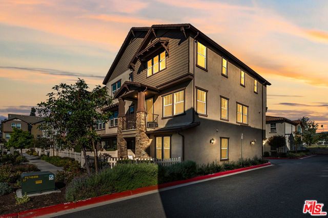 553 Grapefruit Lane, Fillmore, CA 93015