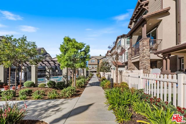 553 Grapefruit Lane, Fillmore, CA 93015