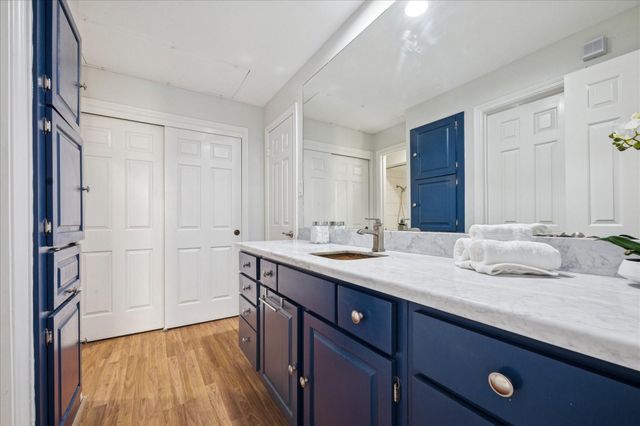 5210 Weslayan Street 303, Houston, TX 77005