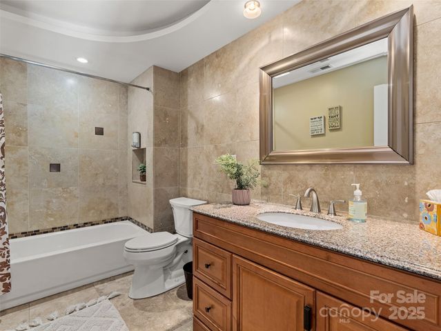 184 Aurora Drive, Asheville, NC 28805