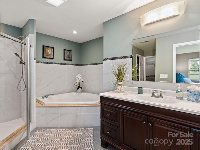 184 Aurora Drive, Asheville, NC 28805