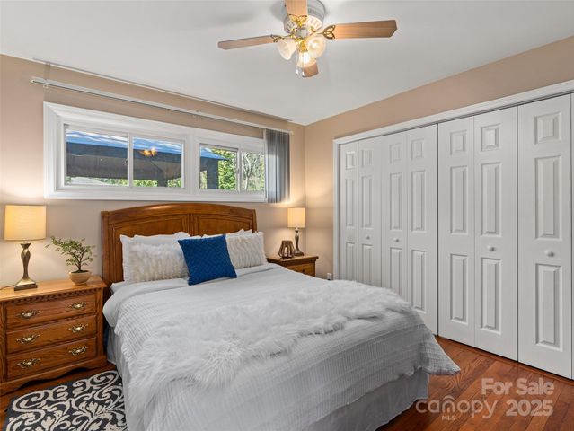 184 Aurora Drive, Asheville, NC 28805