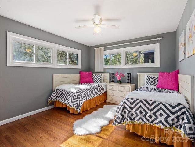 184 Aurora Drive, Asheville, NC 28805