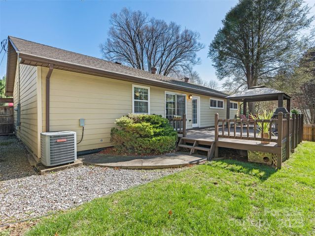 184 Aurora Drive, Asheville, NC 28805