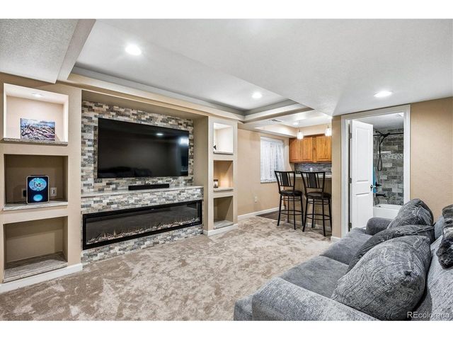 24377 E Davies Pl, Aurora, CO 80016