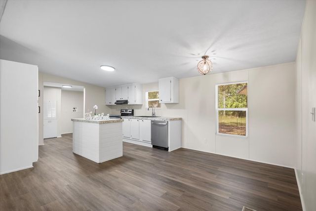 118 Cedar Ridge Drive, Eustace, TX 75124