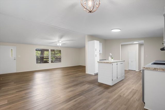 118 Cedar Ridge Drive, Eustace, TX 75124