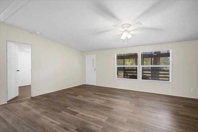 118 Cedar Ridge Drive, Eustace, TX 75124