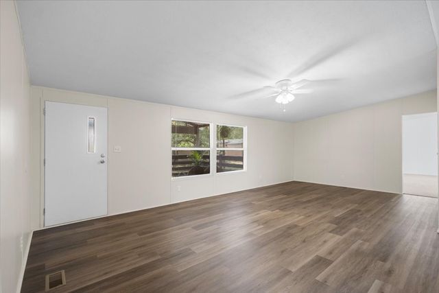 118 Cedar Ridge Drive, Eustace, TX 75124