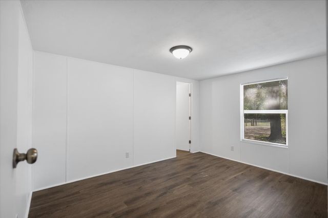 118 Cedar Ridge Drive, Eustace, TX 75124